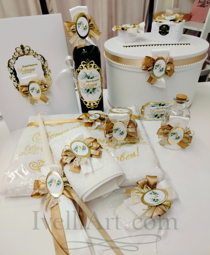 Комплект за кръщене в бежово и златно Golden Monogram луксозна серия 