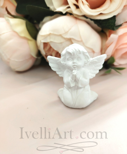 Молещо се ангелче подаръче за гости 