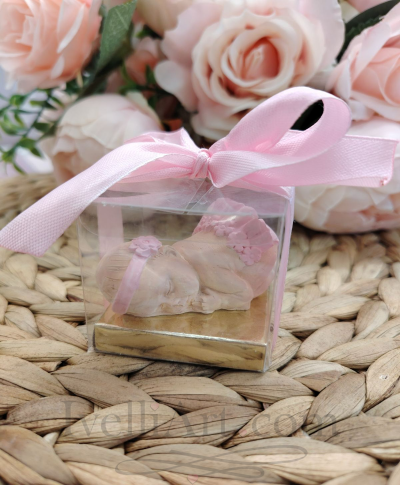 Спящо бебе подарък за гости  в розово