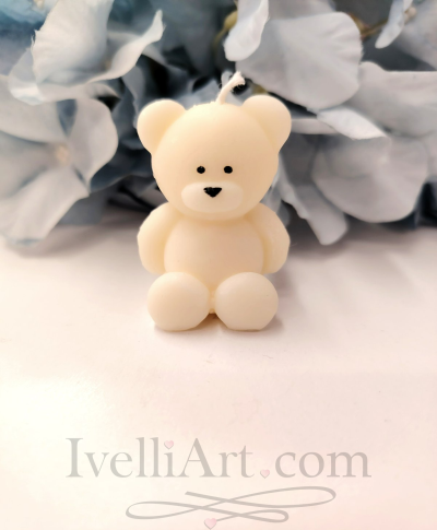 Мини свещ мече в бяло подарък за гости